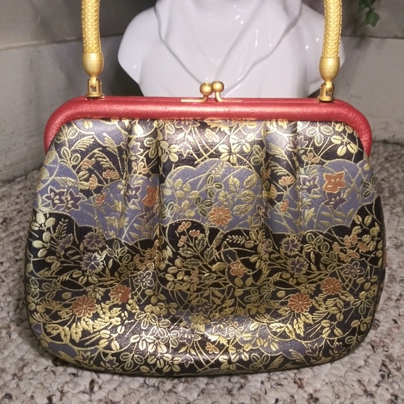 Vintage Red and Gold Floral Clutch - Picture 2 of 11